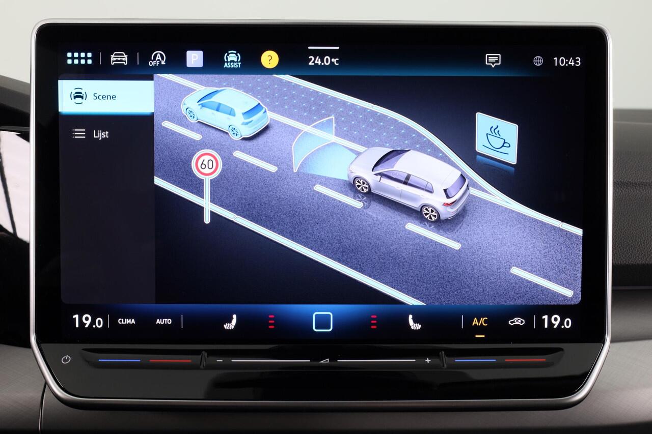 Volkswagen GOLF Oranje Edition 1.5 TSI 85 kW / 116 pk Hatchback 6 versn. Hand | Apple Carplay & Android Auto| Camera | Stoel & Stuurverwarming | Led |