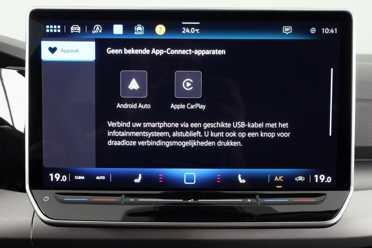 Volkswagen GOLF Oranje Edition 1.5 TSI 85 kW / 116 pk Hatchback 6 versn. Hand | Apple Carplay & Android Auto| Camera | Stoel & Stuurverwarming | Led |