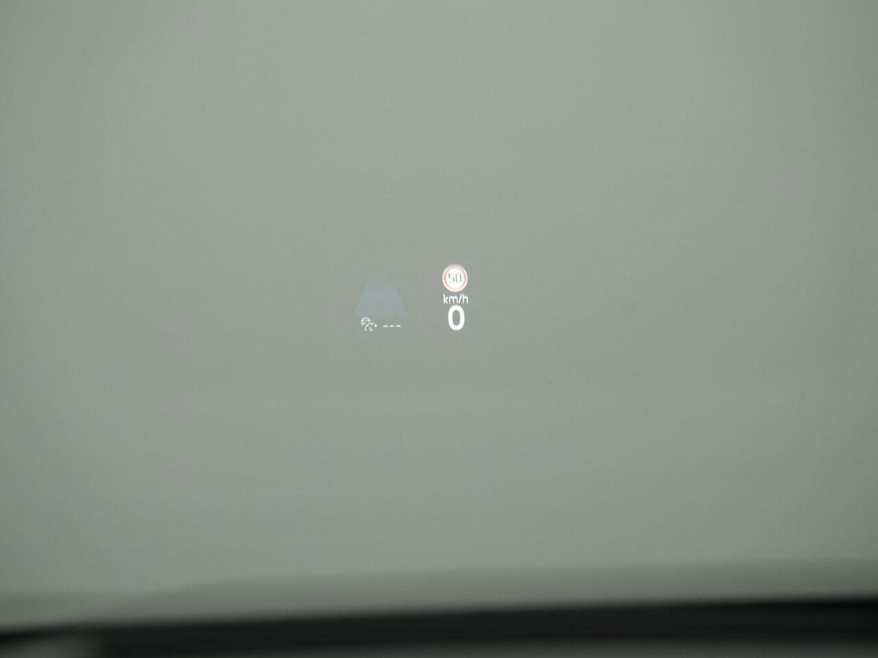 Volkswagen GOLF 1.5 eTSI 150 pk DSG R-Line Edition | Panoramadak | IQ Light | Head-up display | Stuur-/stoelverwarming | Achteruitrijcamera