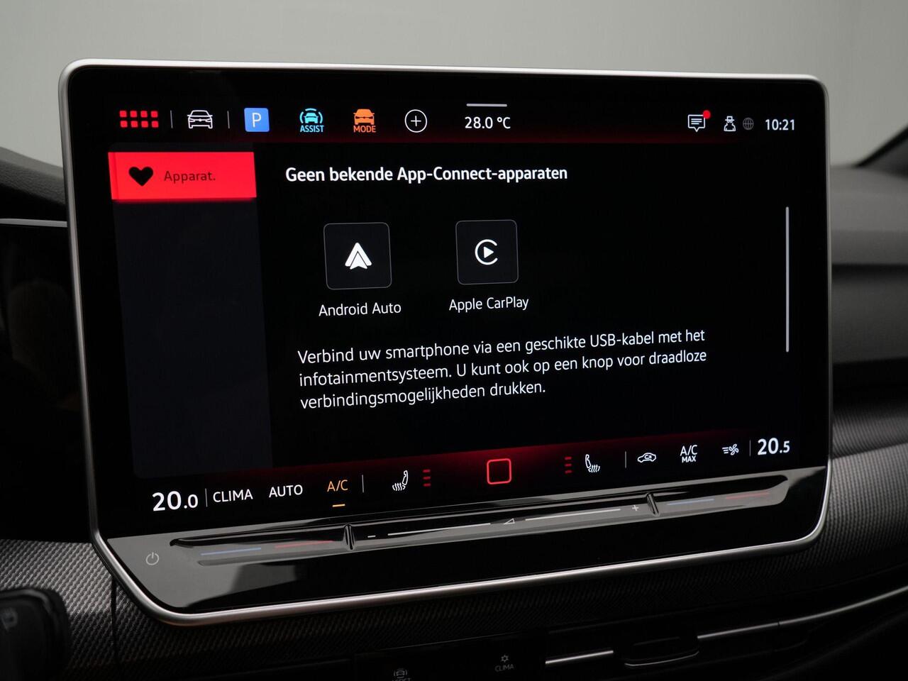 Volkswagen GOLF 2.0 TSI GTI Clubsport 300 pk DSG | Panoramadak | Harman/Kardon | Adaptief sportonderstel | Rondomzicht camera | IQ Light