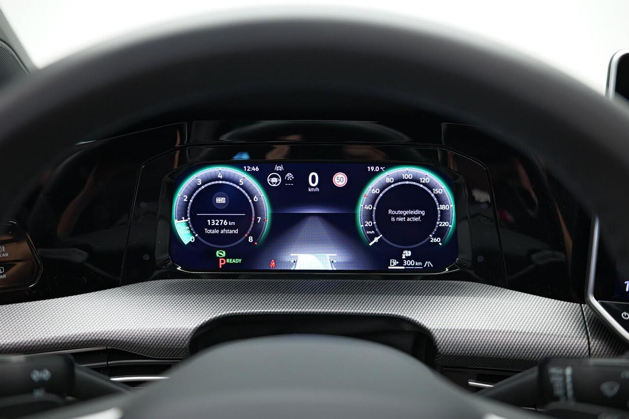 Volkswagen GOLF 1.5 eTSI R-Line Edition |NWE MODEL|Pano|3xR-Line|360Cam|HUD|IQ|