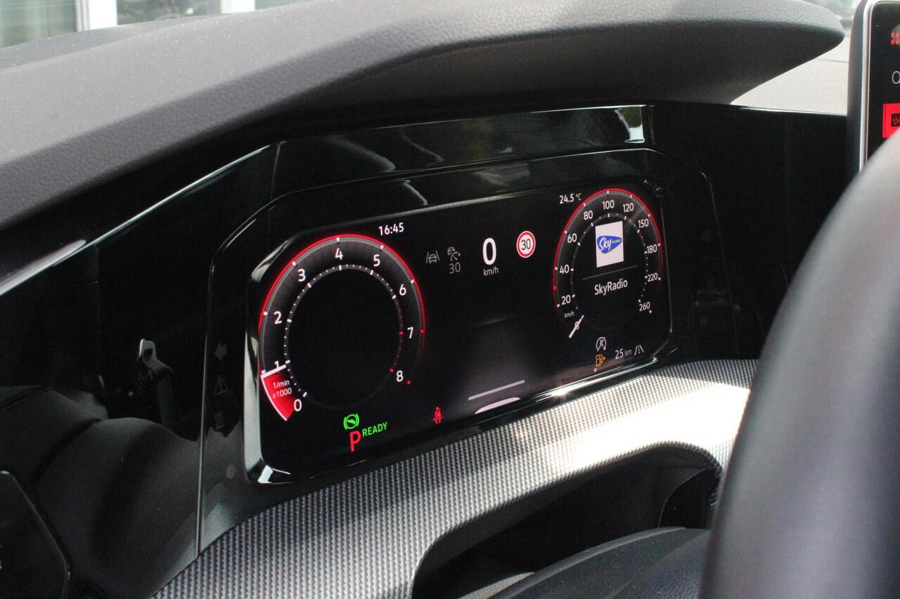 Volkswagen GOLF 1.5 eTSI 150PK AUTOMAAT R-LINE EDITION 8.5! | NIEUW MODEL! | PANORAMISCH SCHUIF/KANTEL DAK | LICHTMETALEN VELGEN 18" "YORK" | 360? CAMERA | 3-ZONE AIRCONDITIONING INCL. AIRCARE | RIJASSISTENT PAKKET O.A. ADAPTIVE CRUISE CONTROL, LANE ASSIST, DODEHOEK DETE