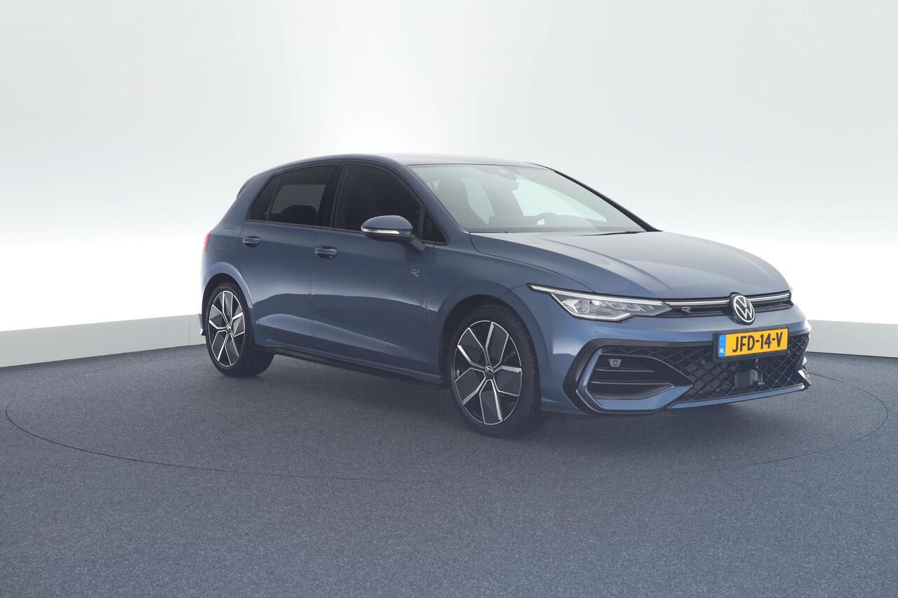 Volkswagen GOLF 8.5 1.5 eTSI 150pk DSG R-Line Edition Trekhaak Camera Keyless Virtual Cockpit Carplay