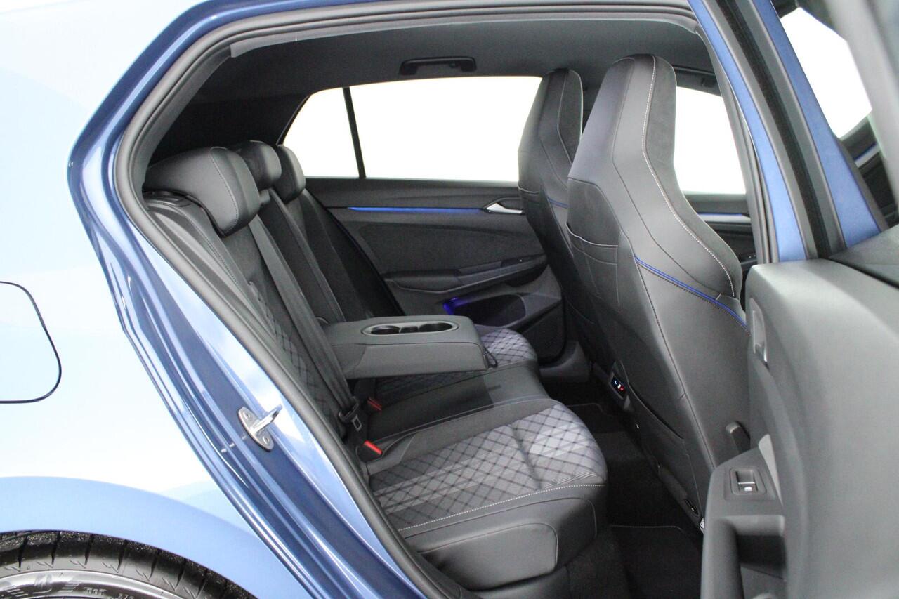 Volkswagen GOLF 8.5 1.5 eTSI 150pk DSG R-Line Edition Trekhaak Camera Keyless Virtual Cockpit Carplay