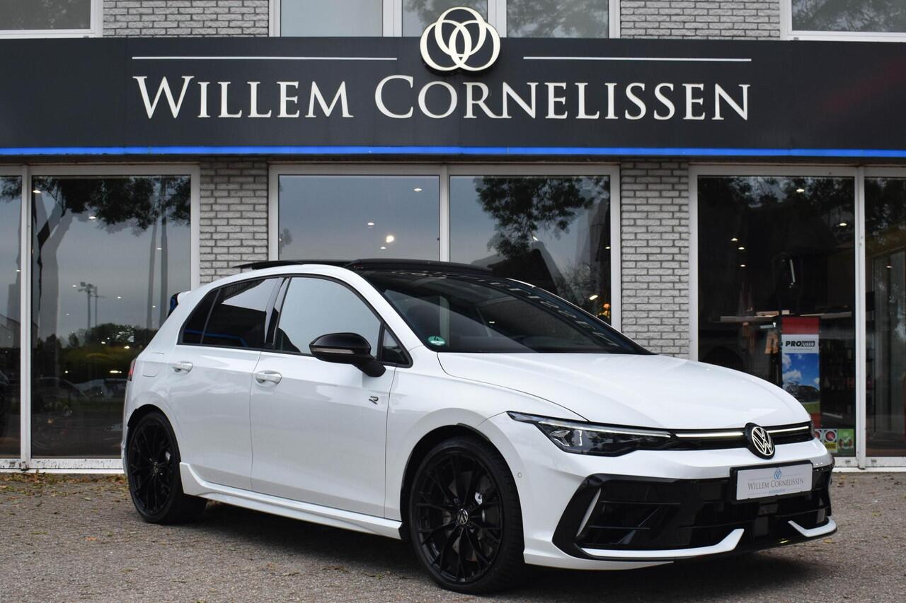 Volkswagen GOLF 2.0 TSI 4Motion R Performance Akra Pano DCC HUD Harman/Kardon Memory