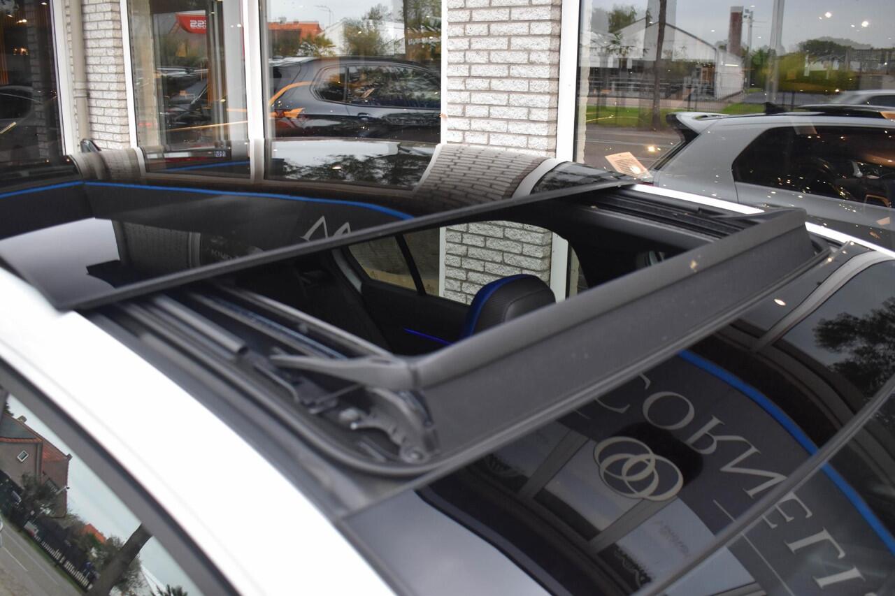 Volkswagen GOLF 2.0 TSI 4Motion R Performance Akra Pano DCC HUD Harman/Kardon Memory