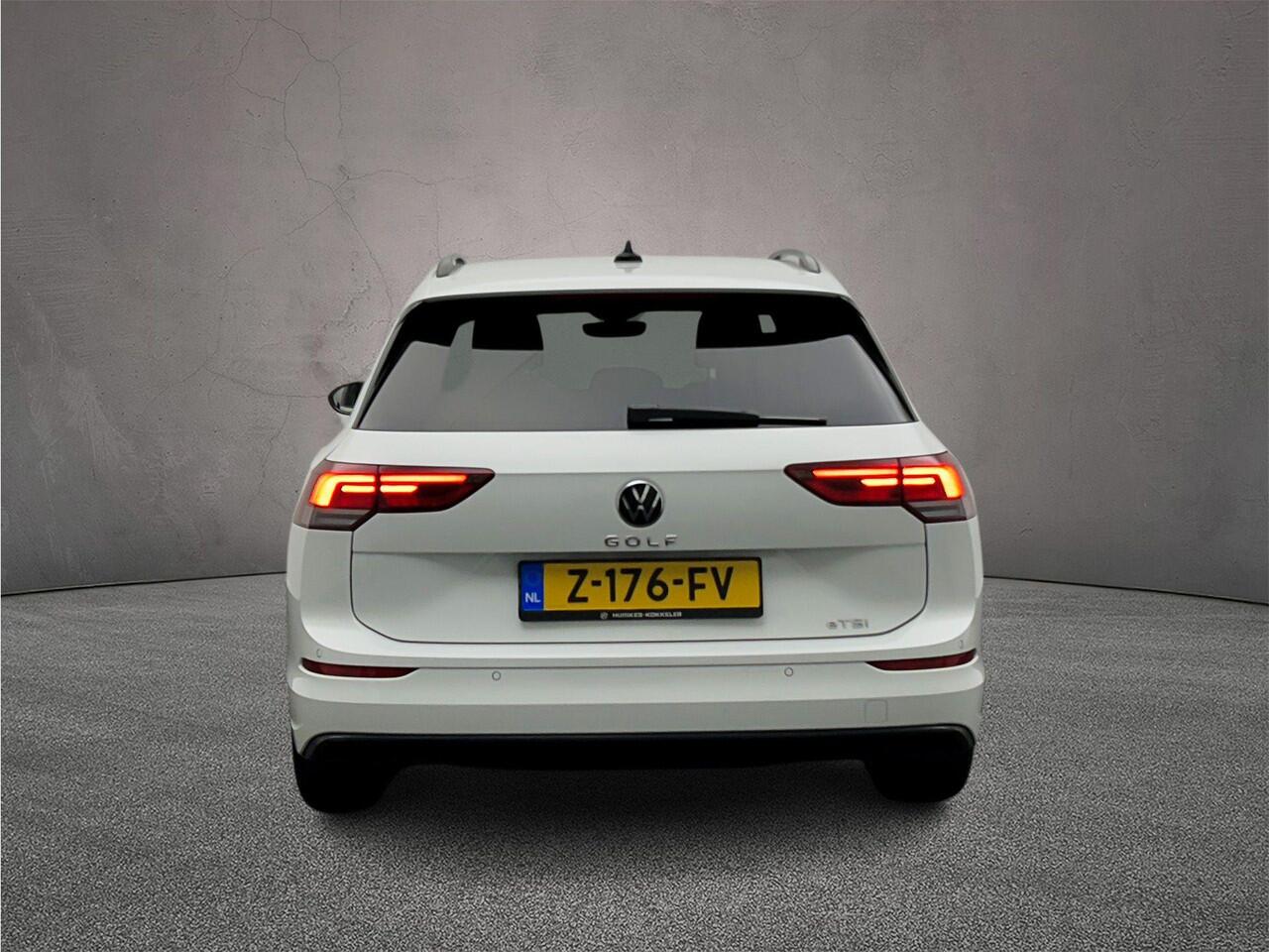 Volkswagen GOLF Variant Life Business 1.0 eTSI 110pk DSG Automaat Adaptive cruise control, Navigatie, Parkeersensoren, Stoelverwarming, LED koplampen, Keyless start