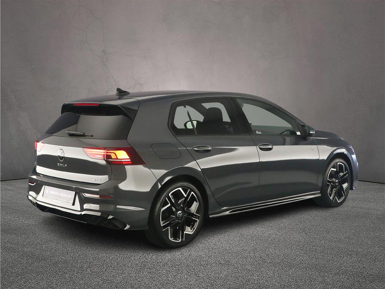 Volkswagen GOLF R-Line Edition 1.5 eTSI 150pk DSG Automaat Adaptive cruise control, Achteruitrijcamera, LED koplampen, Navigatie, Stuurwiel verwarmd