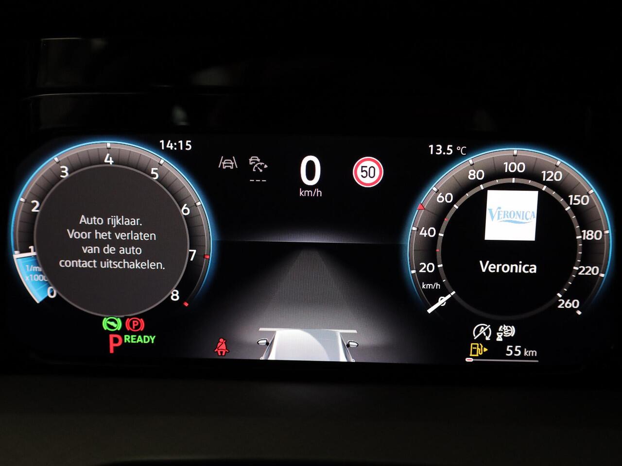 Volkswagen GOLF 1.5 eTSI Life Edition 116 pk Automaat (DSG) | Verlengde garantie | Navigatie via App | Panoramadak | Parkeersensoren | Achteruitrijcamera | Matrix LED koplampen | Stoelverwarming |