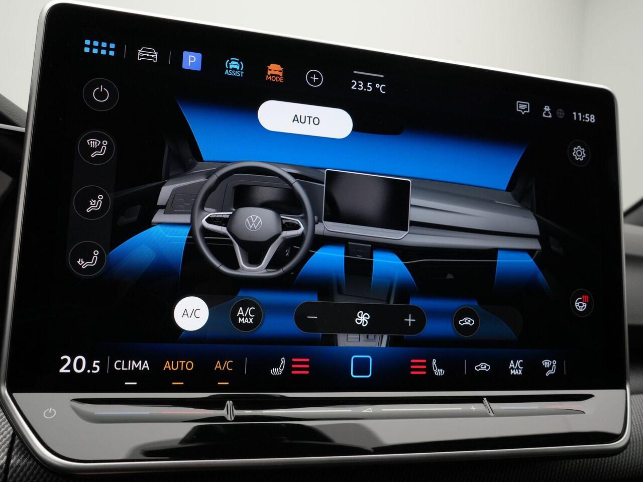 Volkswagen GOLF 1.5 eTSI 150 pk DSG R-Line Edition | Panoramadak | IQ Light | Black Style | Head-up display | Sportstoelen | Stoel-/stuurverwarming | 18 inch