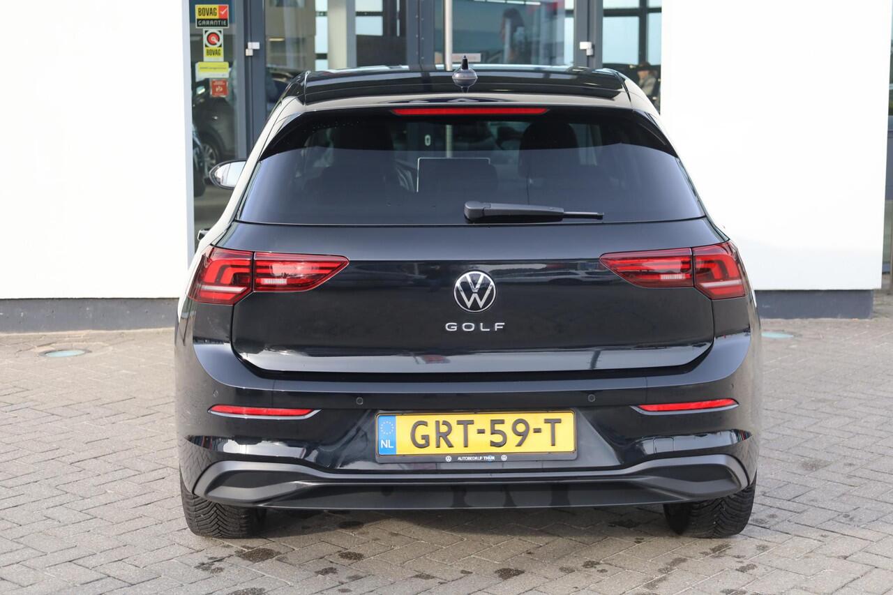 Volkswagen GOLF 1.5 TSI Oranje Edition stoelverwarming 3 zone climatronic achteruitrijcamera 18" LMV NL auto door ons geleverd en onderhouden keyless entry & go 48 maanden 100.000km garantie