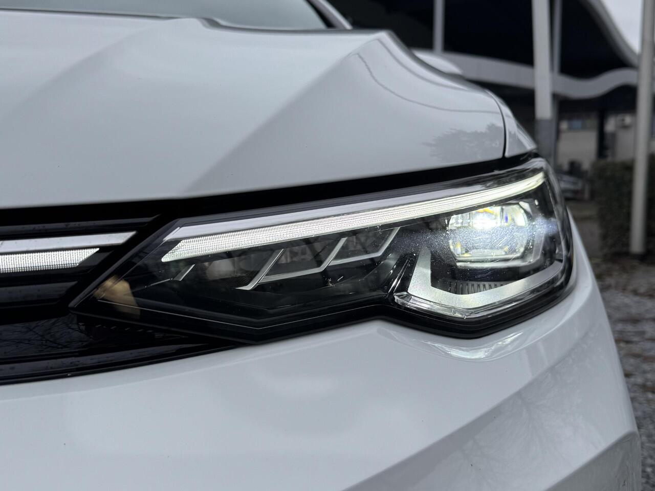 Volkswagen GOLF 1.5 DSG eHybrid Style (grote accu) (5j gar,Camera,Ergo,Navi)