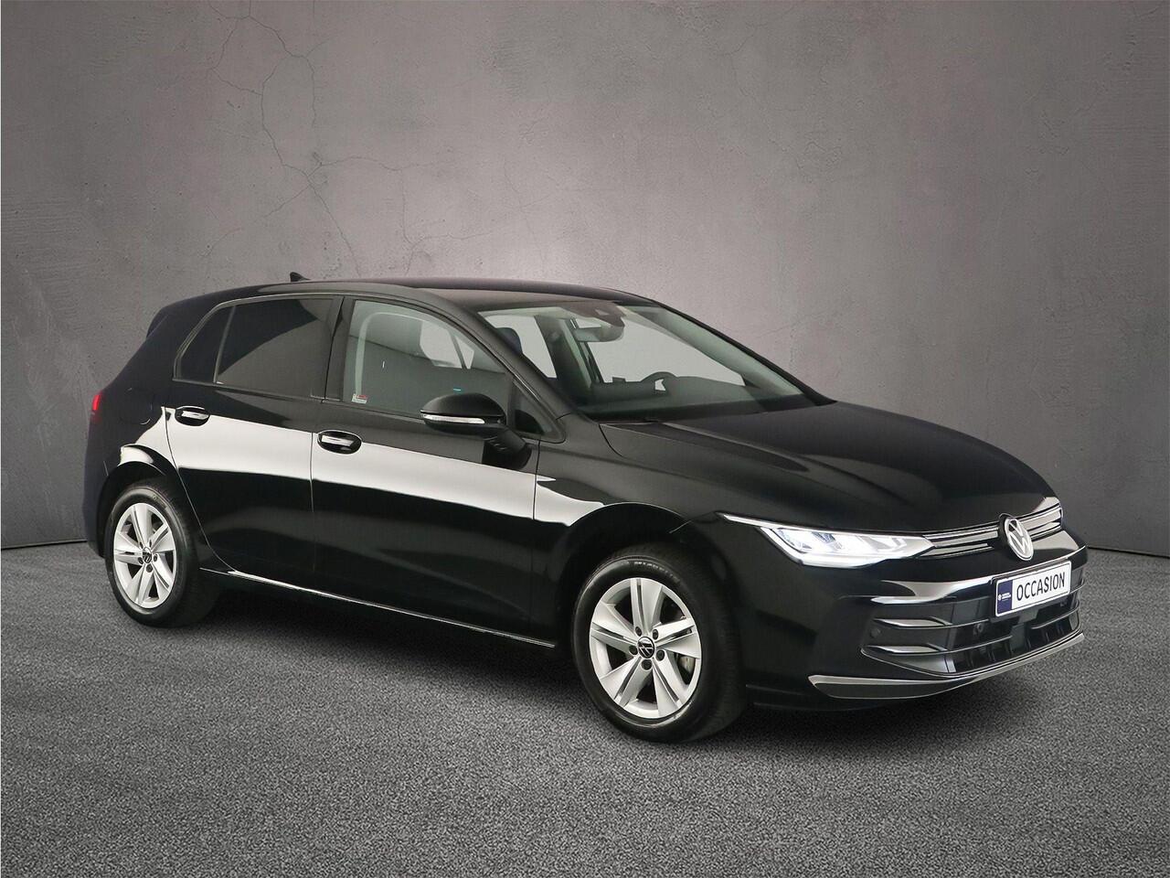 Volkswagen GOLF Life Edition 1.5 eTSI 115pk DSG Automaat Adaptive cruise control, Stoelverwarming, LED koplampen, Parkeersensoren, App connect, Stuurwiel verwarmd