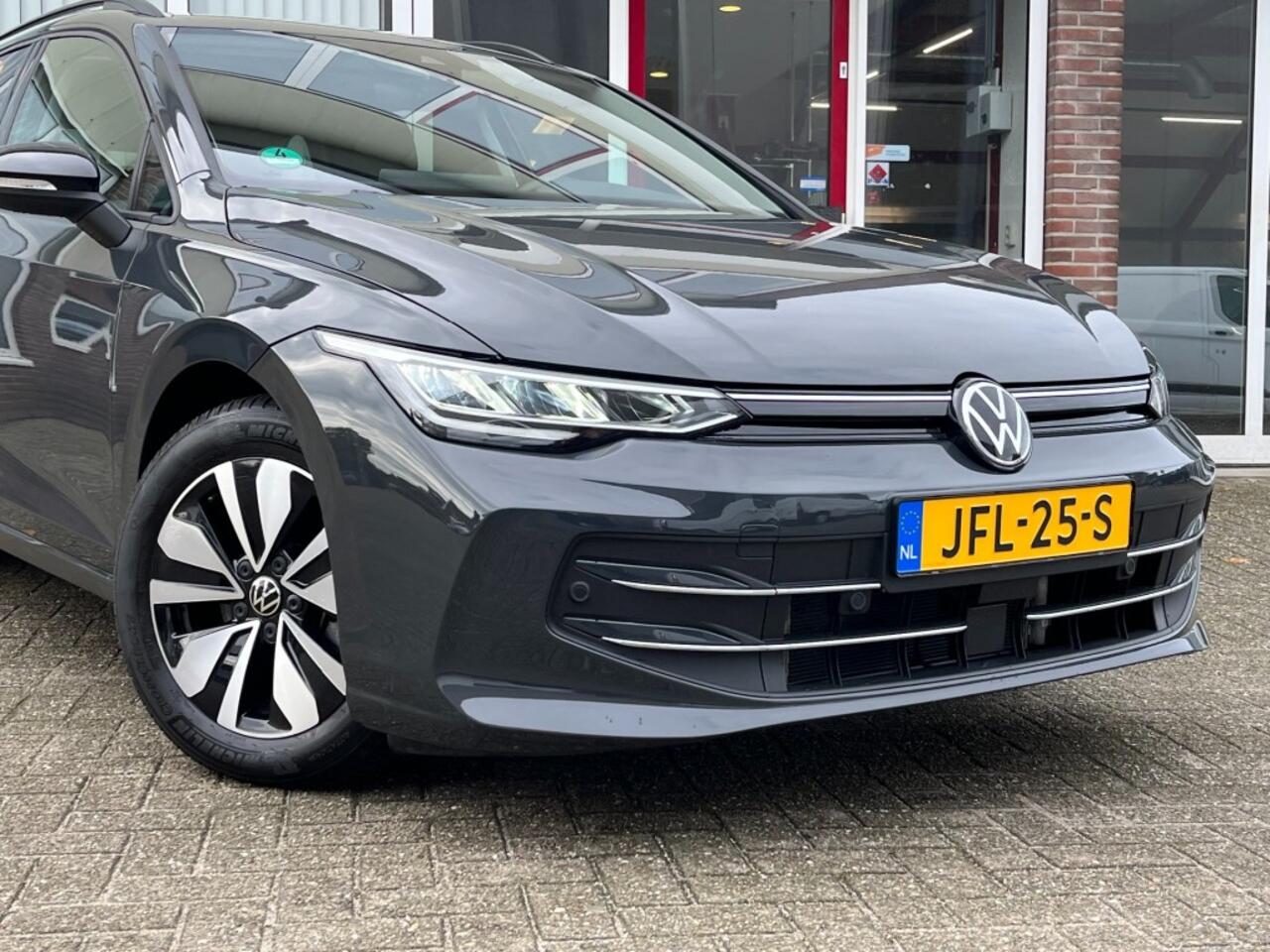 Volkswagen GOLF 1.5 eTSI Life Edition AUT. Face lift I Camera I Carplay I Half leer I Stoelverw.