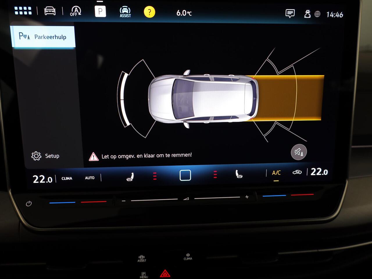 Volkswagen GOLF 1.5 TSI Life Edition 116 pk | Verlengde garantie | Navigatie via App | Panoramadak | Parkeersensoren | Autom. airco (3 zones) | Stoelverwarming |