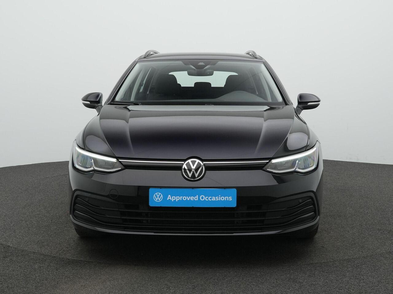 Volkswagen GOLF Variant 1.0 eTSI 110 pk DSG Life Business | Geheugen-/massagestoel | Stuur-/stoelverwarming | Adaptive Cruise | Side Assist