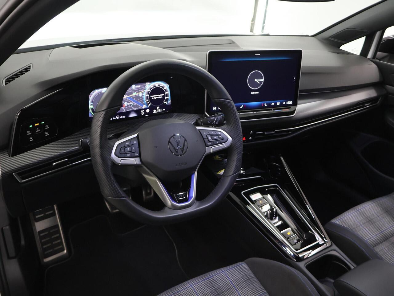 Volkswagen GOLF 1.5 eHybrid GTE | Matrix LED | HUD | 360° Camera | Stoel/Stuurverwarming | Keyless Entry/Go | Apple Carplay/Android Auto |