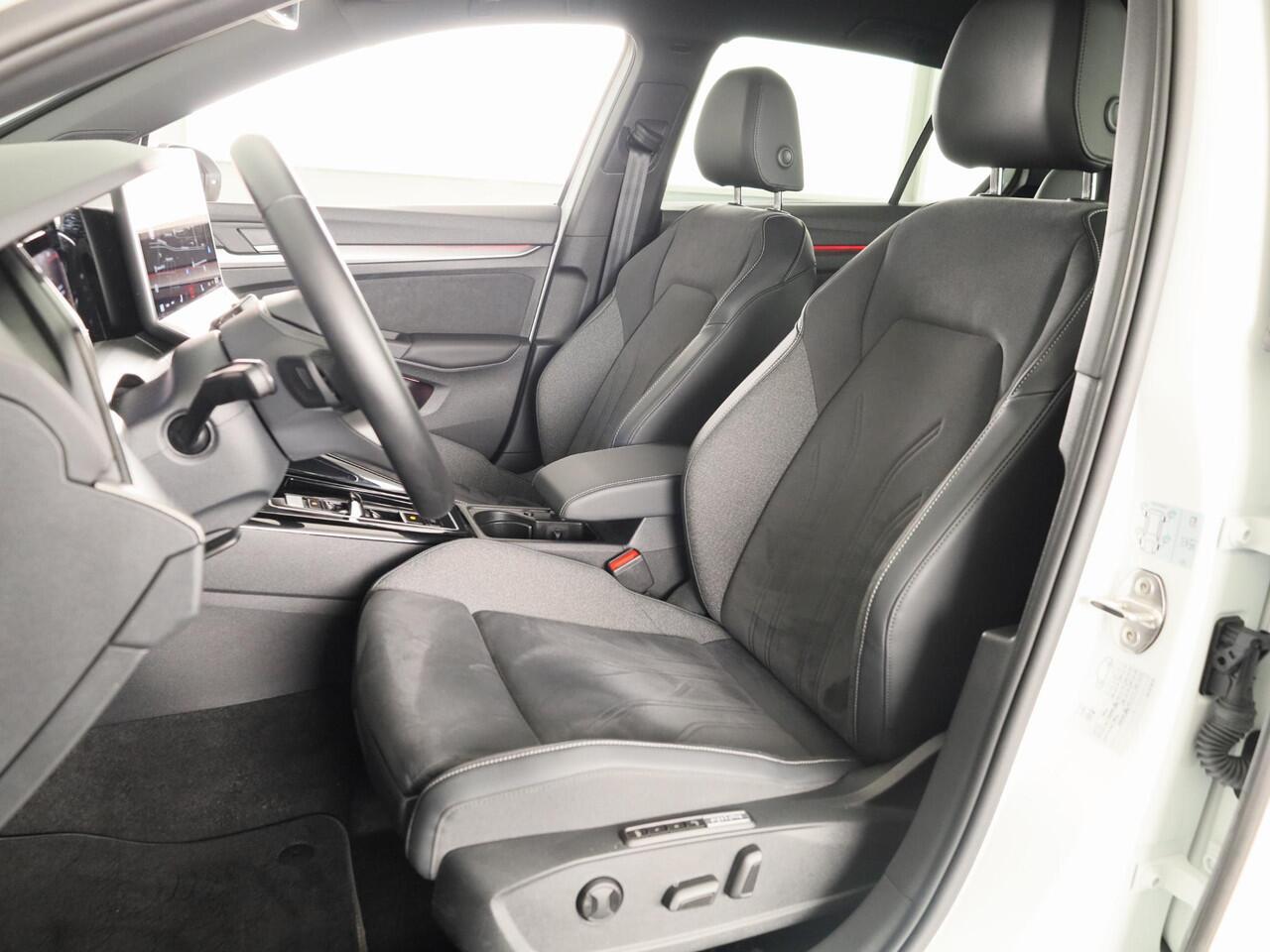 Volkswagen GOLF 1.5 eHybrid 50 Edition 204 PK | Automaat (DSG) | Navigatie | Camera | 18 Inch | Verlengde garantie