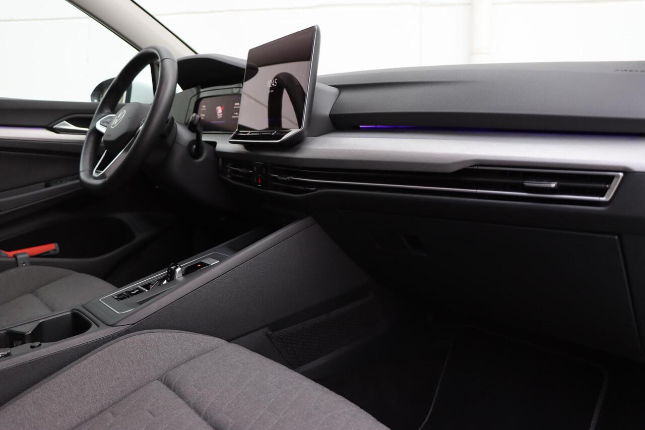 Volkswagen GOLF 1.5 eTSI Life Edition DSG7 116pk | CarPlay | Achteruitrijcamera | PDC