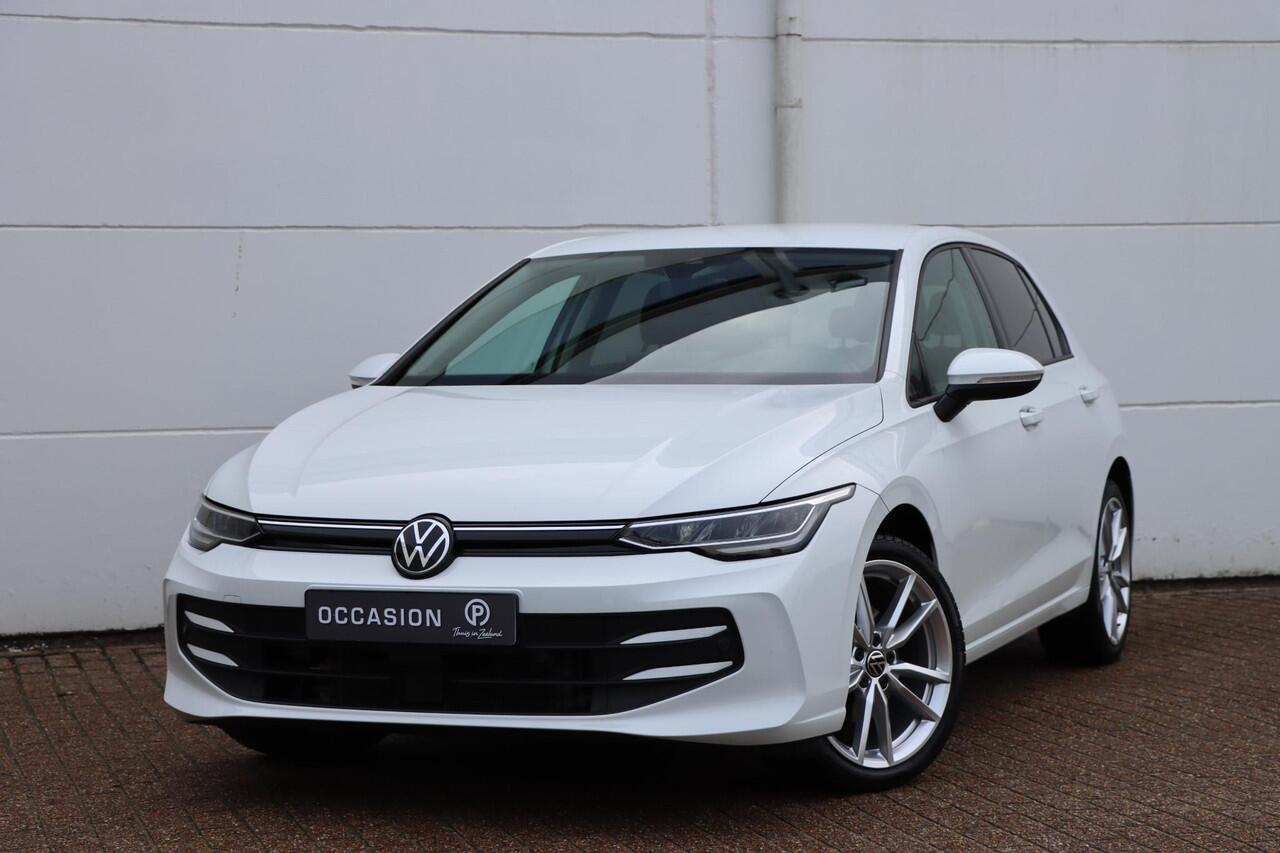 Volkswagen GOLF 1.5 eTSI Life Edition DSG7 116pk | CarPlay | Achteruitrijcamera | PDC