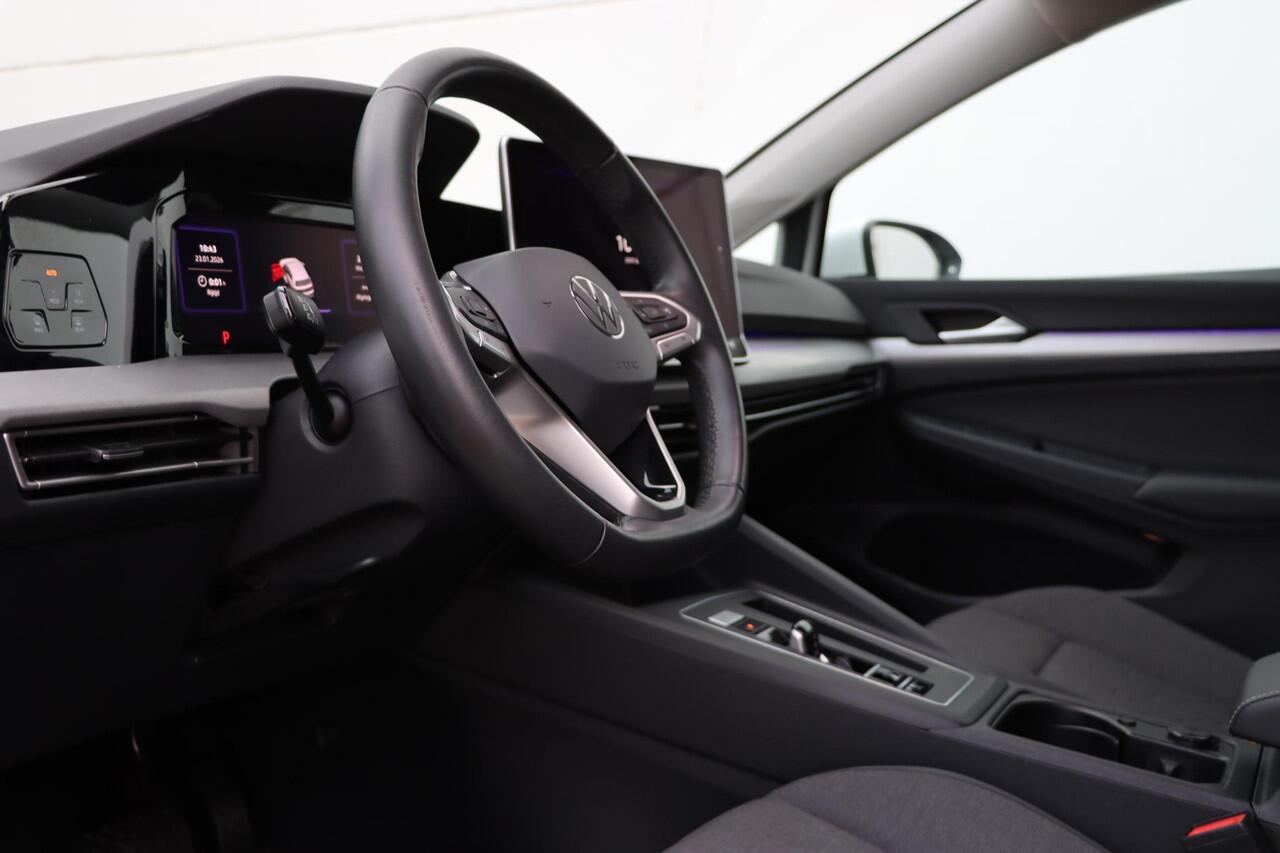 Volkswagen GOLF 1.5 eTSI Life Edition DSG7 116pk | CarPlay | Achteruitrijcamera | PDC