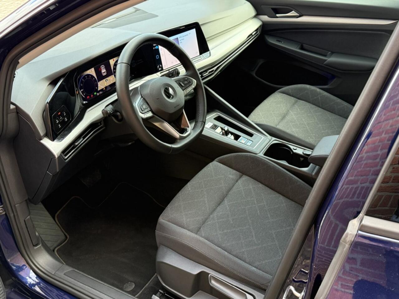 Volkswagen GOLF 1.0 ETSI LIFE BUSINESS automaat