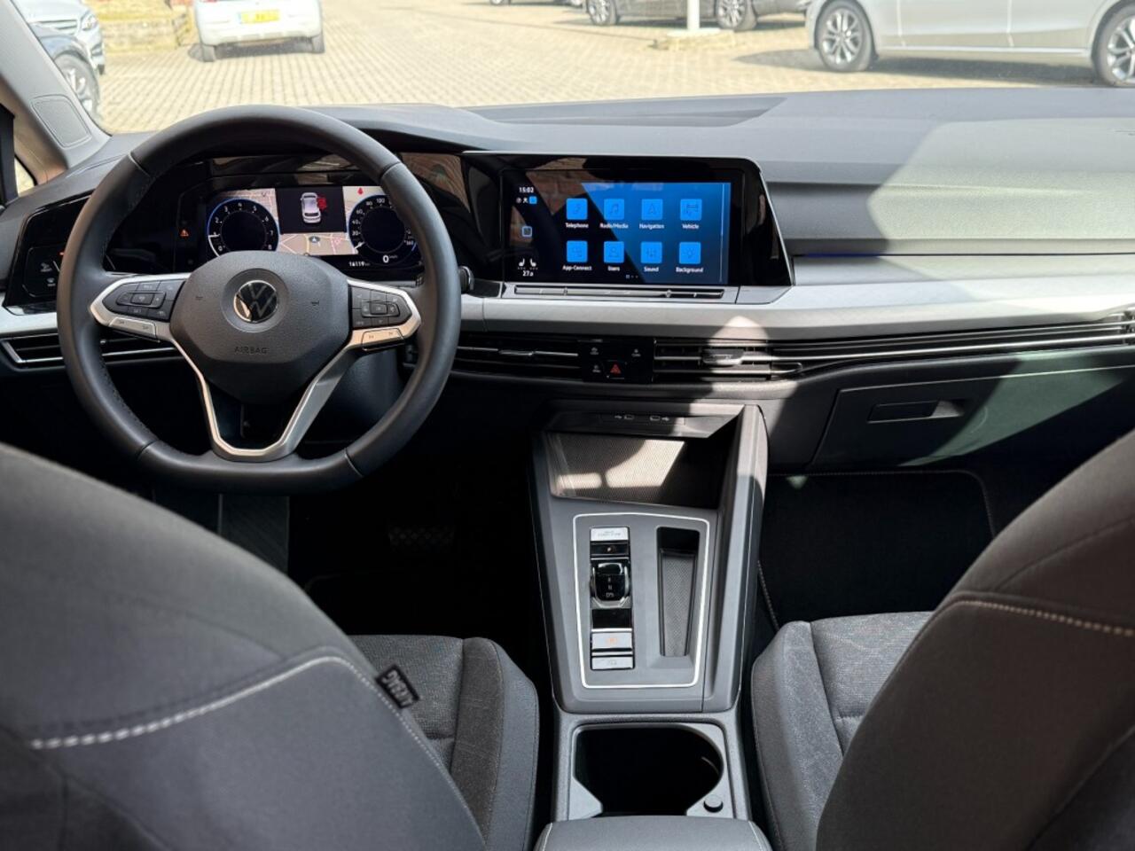 Volkswagen GOLF 1.0 ETSI LIFE BUSINESS automaat