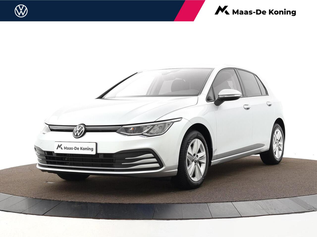 Volkswagen GOLF 1.0 eTSI 110pk Life Business · Apple/Android Car Play · Navigatie · Sfeerverlichting · P-Sensoren · 16'' Inch · Garantie t/m 12-01-2028 of 100.000km
