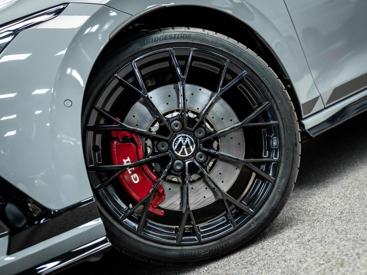 Volkswagen GOLF 2.0 TSI GTI Clubsport | Akrapovic | Head-Up | Stuurverwarming | Pano |