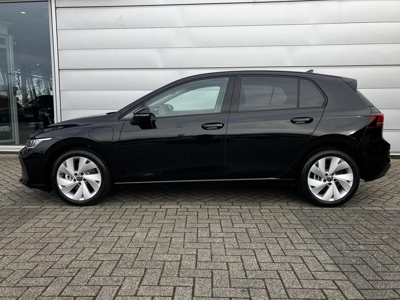 Volkswagen GOLF 8 Life Edition 1.5 eHybrid 150 kW / 204 pk Hatchback 6 versn. DSG | Multimedia pakket |