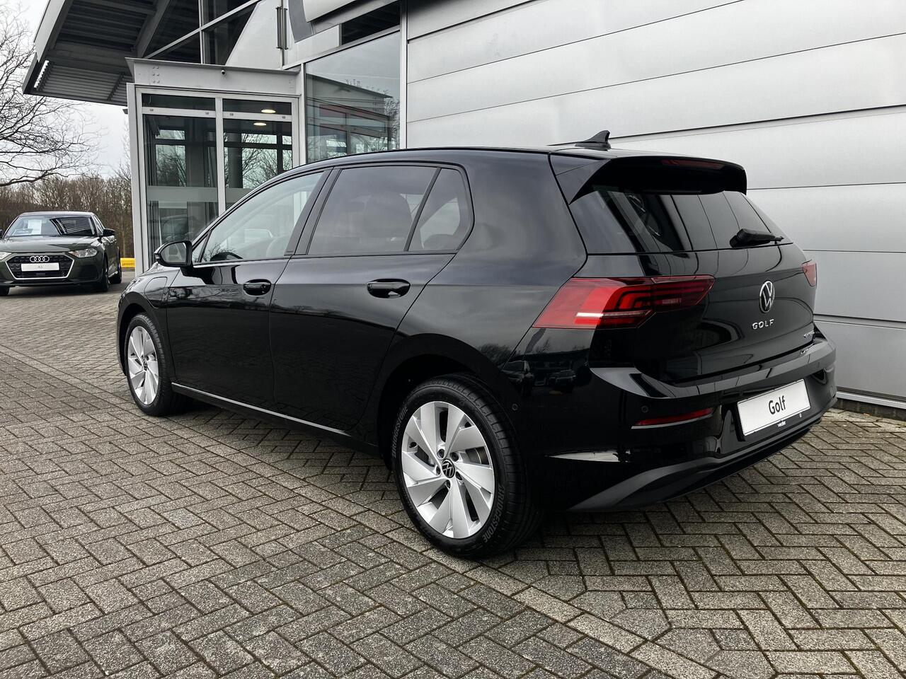 Volkswagen GOLF 8 Life Edition 1.5 eHybrid 150 kW / 204 pk Hatchback 6 versn. DSG | Multimedia pakket |