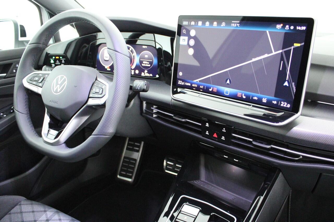 Volkswagen GOLF 8.5 1.5 eTSI 116pk DSG R-Line Edition Camera Keyless Matrix Led Virtual Cockpit Navigatie