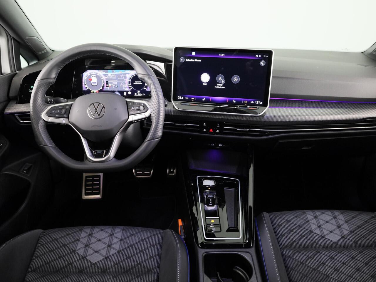 Volkswagen GOLF variant R-Line Edition 1.5 eTSI 85 kW / 116 pk Variant DSG | Matrix koplampen | 18 "LM velgen | Assistentie pakket |