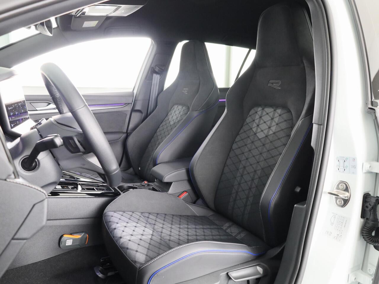 Volkswagen GOLF variant R-Line Edition 1.5 eTSI 85 kW / 116 pk Variant DSG | Matrix koplampen | 18 "LM velgen | Assistentie pakket |