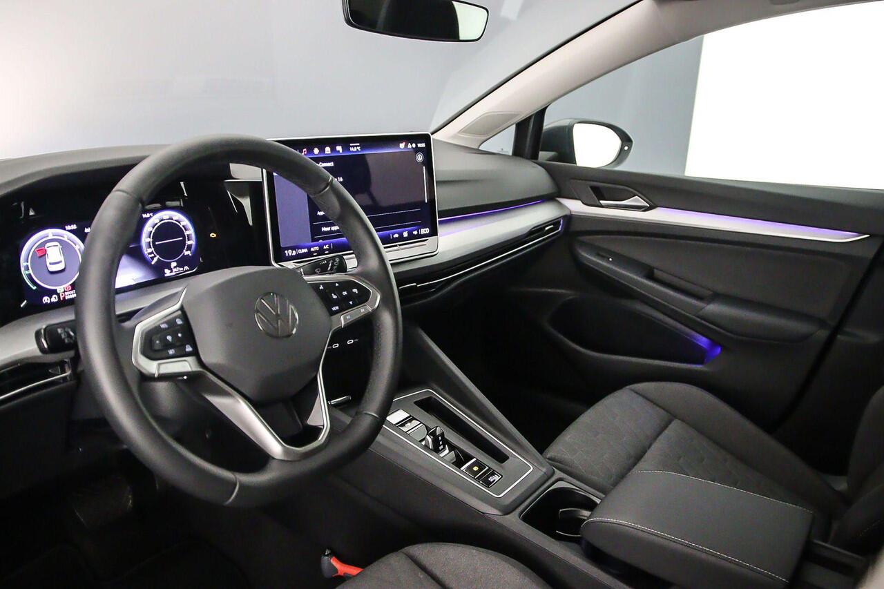 Volkswagen GOLF Life Edition 1.5 TSI eHybrid 204pk DSG Automaat Adaptive cruise control, Navigatie, LED verlichting, Achteruitrijcamera, App connect, Parkeersensoren, Airco, DAB, Radio