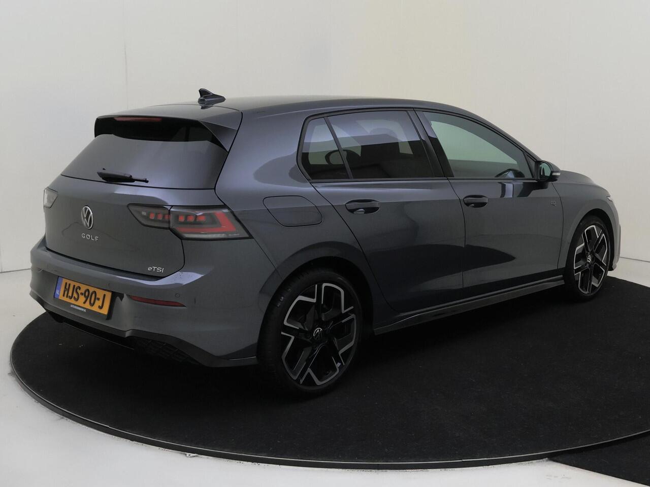 Volkswagen GOLF 1.5 eTSI R-Line Edition