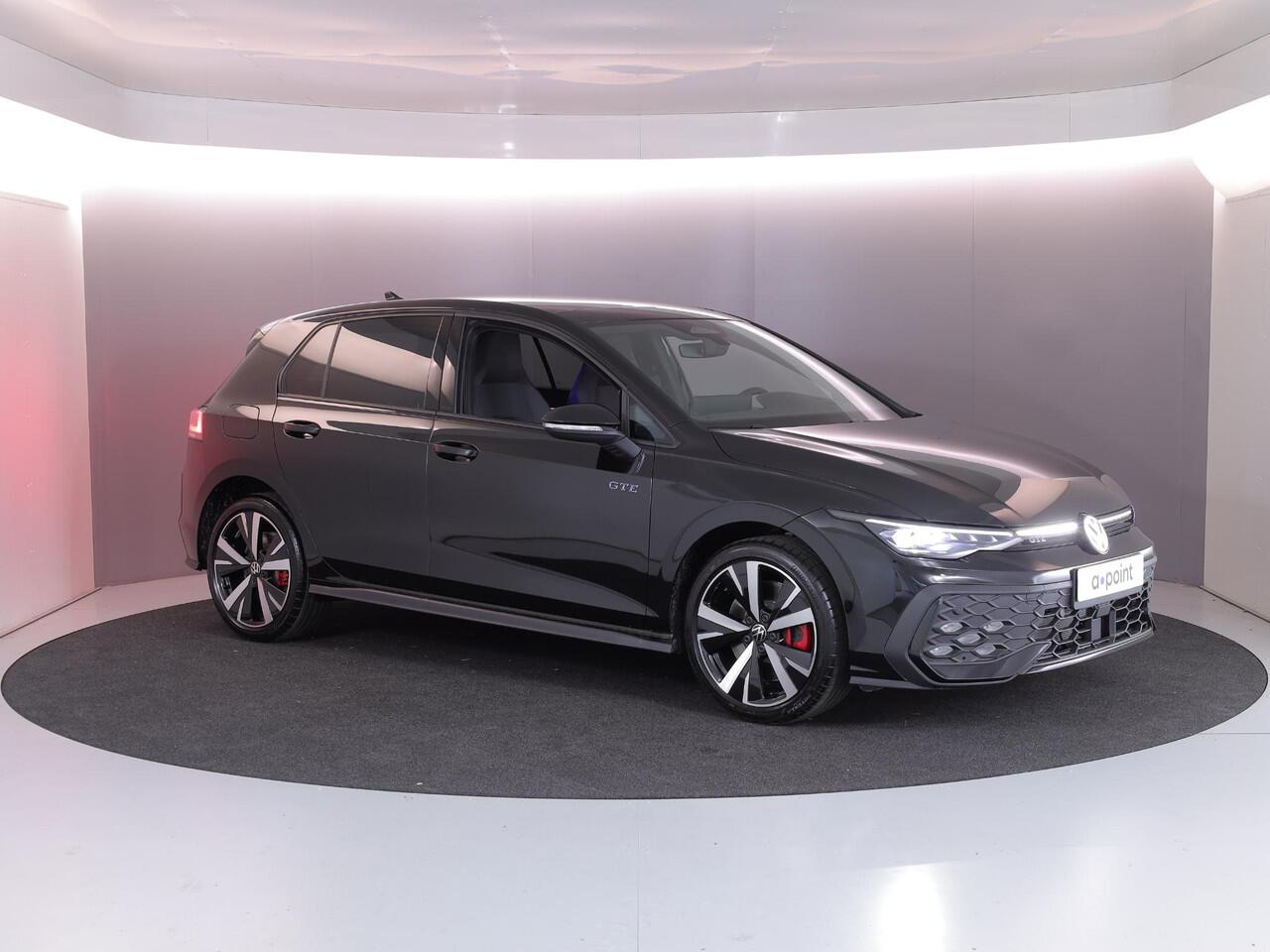 Volkswagen GOLF 1.5 eHybrid GTE 272PK PHEV | Verlengde garantie | Navigatie | Panorama dak | Black Style | 18" Lm velgen | Multimedia pakket plus |