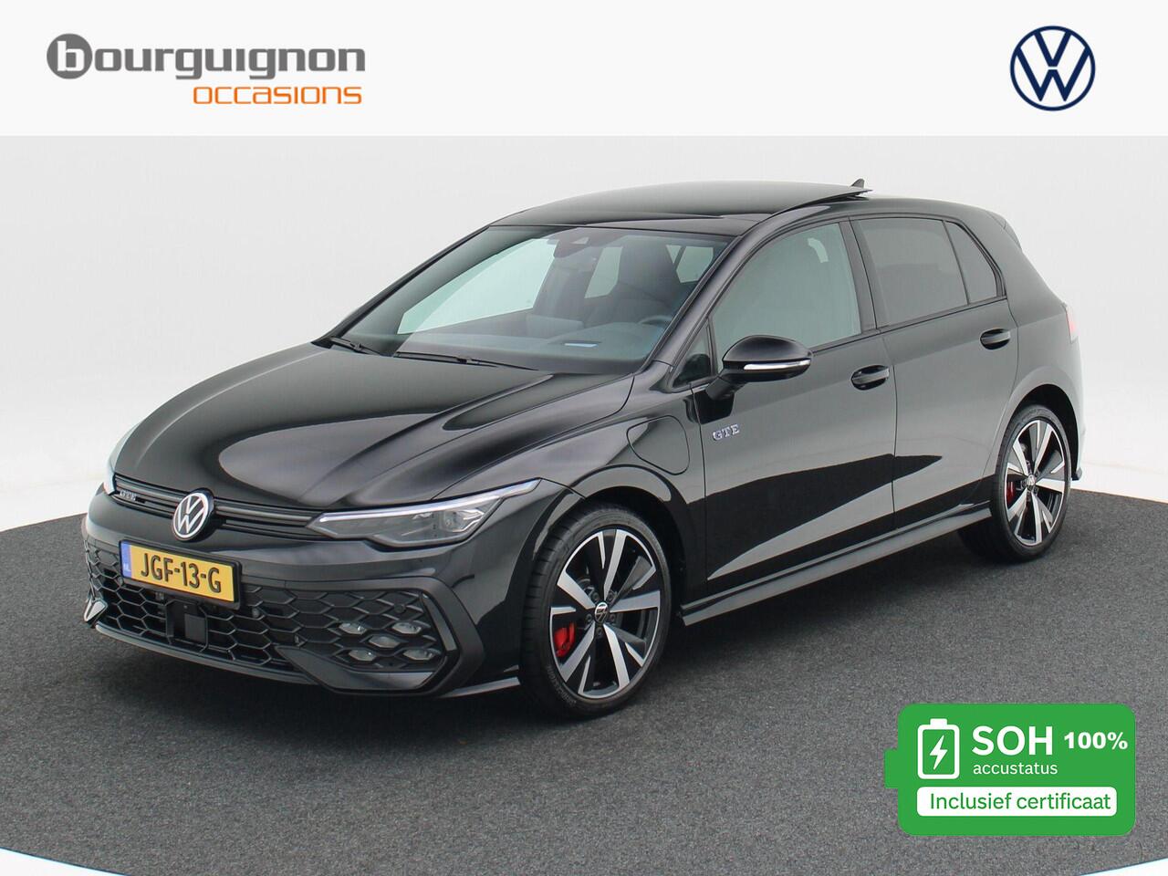Volkswagen GOLF 1.5 eHybrid 272 Pk Automaat GTE | Nieuw Model | Matrix LED | Panoramadak | Head-Up | 360 Camera | DCC | Black Style | Trekhaak | 18 Inch | 12.605 Km!!