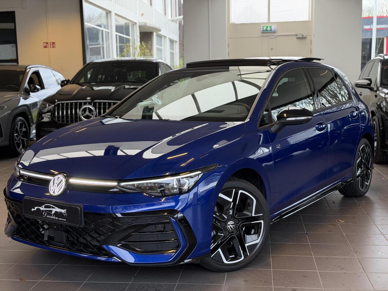 Volkswagen GOLF 1.5 eTSI R-Line Pano / 360 / H&K / Trekhaak