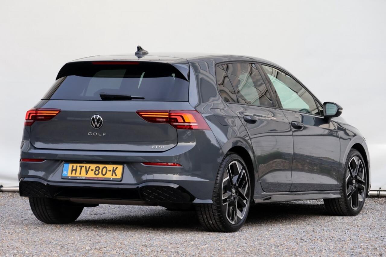 Volkswagen GOLF 1.5 eTSI R-Line Edition - 150 pk **Camera / Keyless / 18 inch