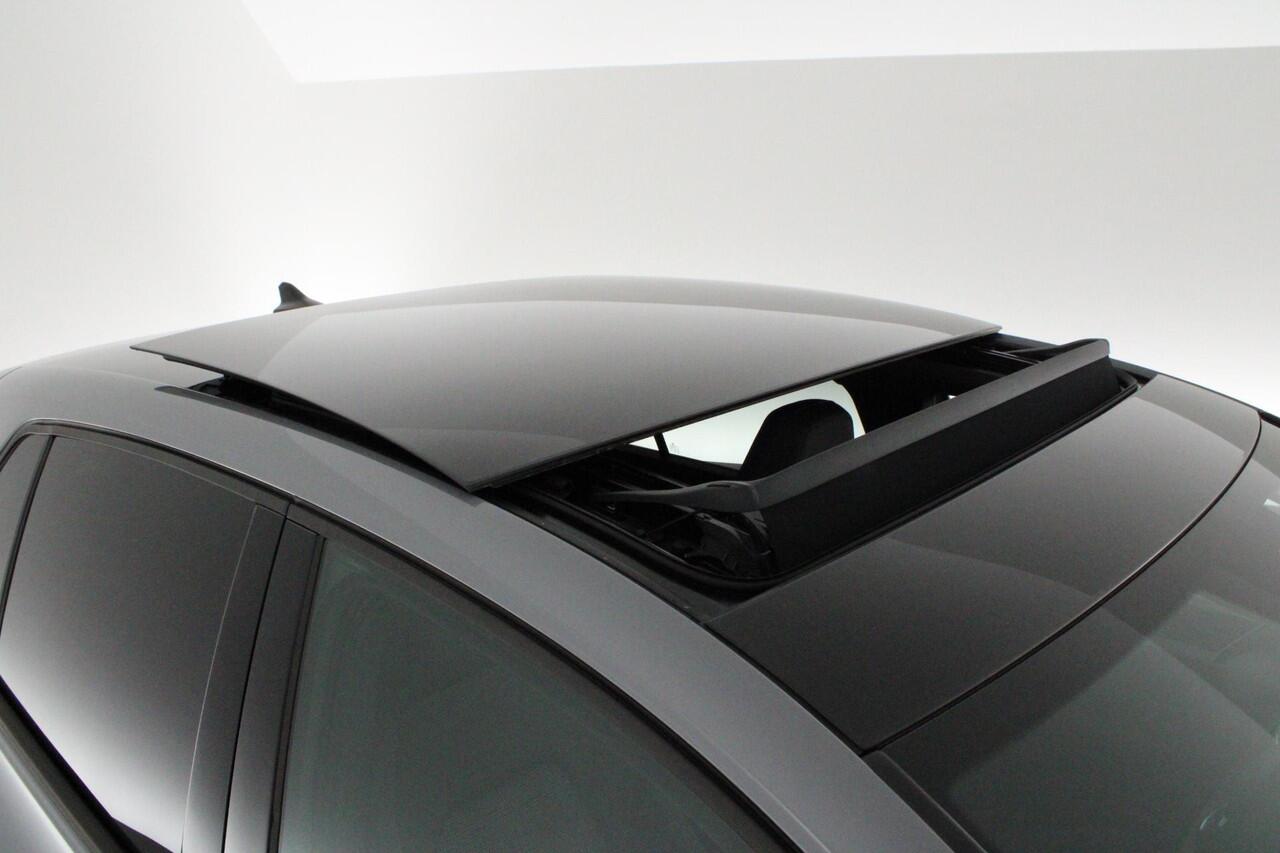 Volkswagen GOLF 1.5 272pk eHybrid GTE Trekhaak 360Camera Head-Up Panoramadak Keyless Navigatie