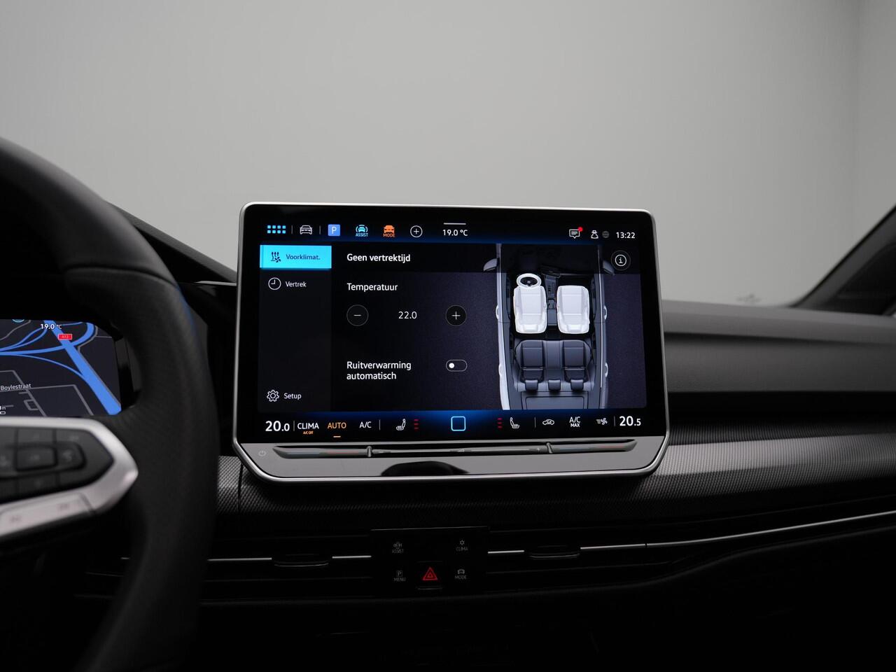 Volkswagen GOLF 1.5 eHybrid 272 pk DSG GTE | Panoramadak | Trekhaak | Adaptief onderstel | Head-up display | 360 Camera