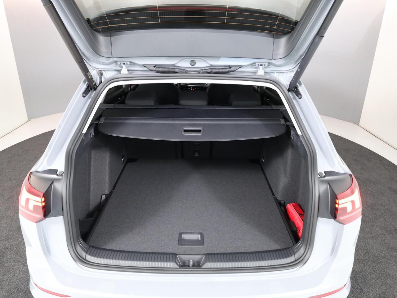 Volkswagen GOLF variant Life Edition 1.5 TSI 85 kW / 116 pk Variant 6 vers