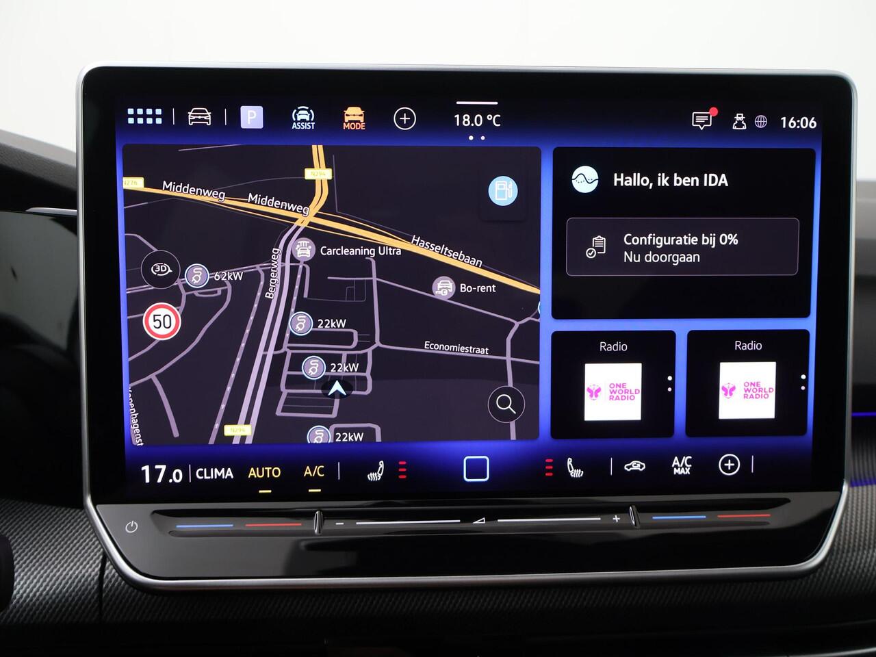 Volkswagen GOLF Variant R-Line-Edition 1.5 eTSI 85 kW / 116 pk Variant 7 v ersn. DSG | Panoramadak | Black Style | Assistance plus pakket |