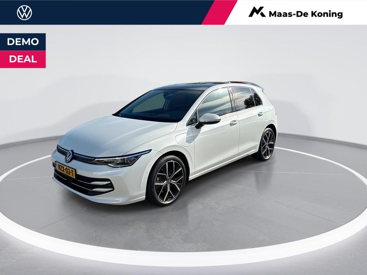 Volkswagen GOLF Style Edition 1.5 eHybrid 204 pk 6 versn. DSG · Multimedia Pakket · Panoramisch schuif-, kanteldak, elektrisch bedienbaar · Trekhaak, elektrisch inklapbaar ·