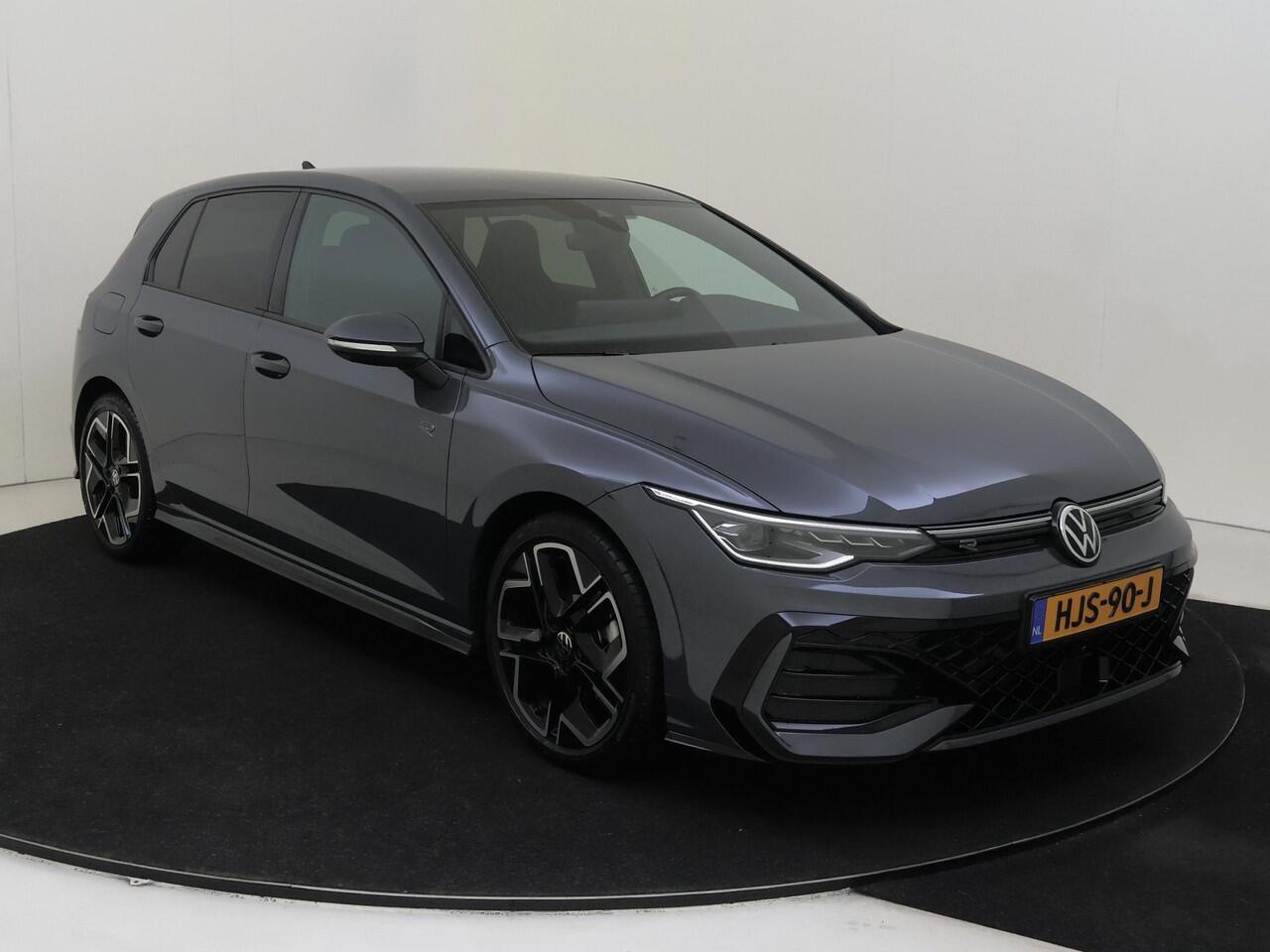 Volkswagen GOLF 1.5 eTSI R-Line Edition