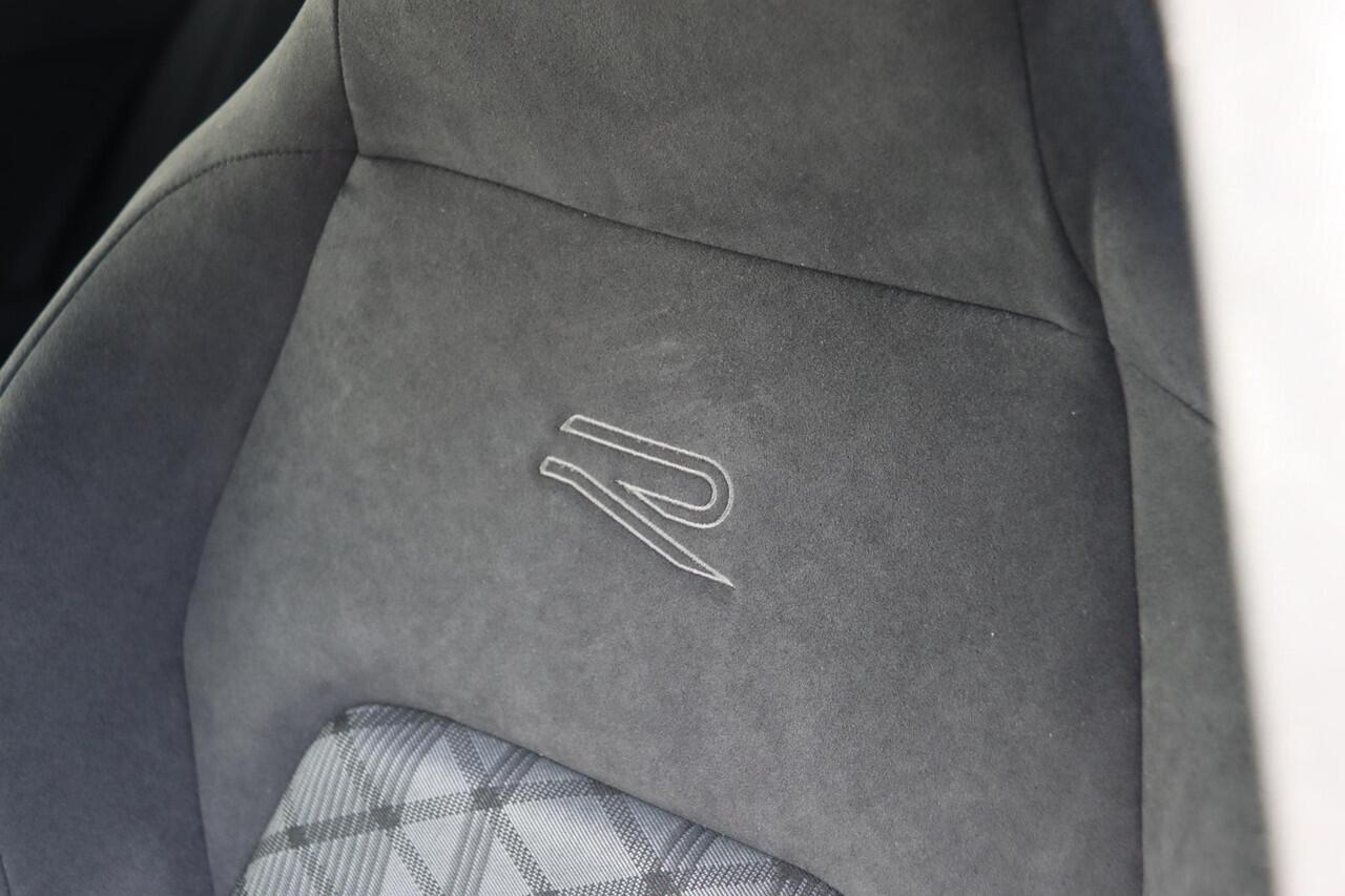 Volkswagen GOLF Variant R-Line-Edition 1.5 eTSI 85 kW / 116 pk Variant 7 v ersn. DSG | LED Matrix | Assistance Plus pakket |