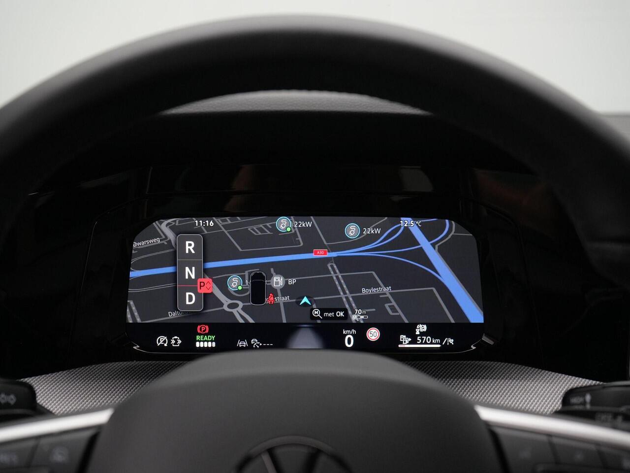 Volkswagen GOLF 1.5 eHybrid 272 pk DSG GTE | Trekhaak | IQ Light | Adaptief onderstel | Head-up display | Stuur-/stoelverwarming