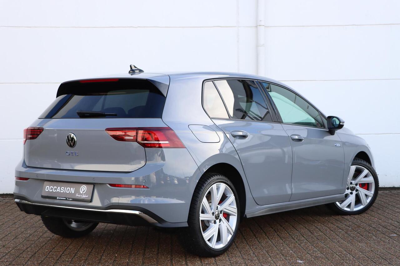 Volkswagen GOLF 1.5 eHybrid GTE 272pk DSG6 | Stuurverwarming | Camera | Carplay | HU Display