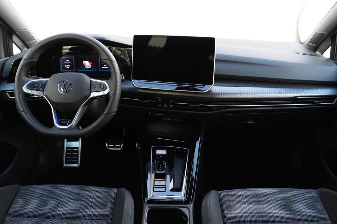 Volkswagen GOLF 1.5 eHybrid GTE 272pk DSG6 | Stuurverwarming | Camera | Carplay | HU Display